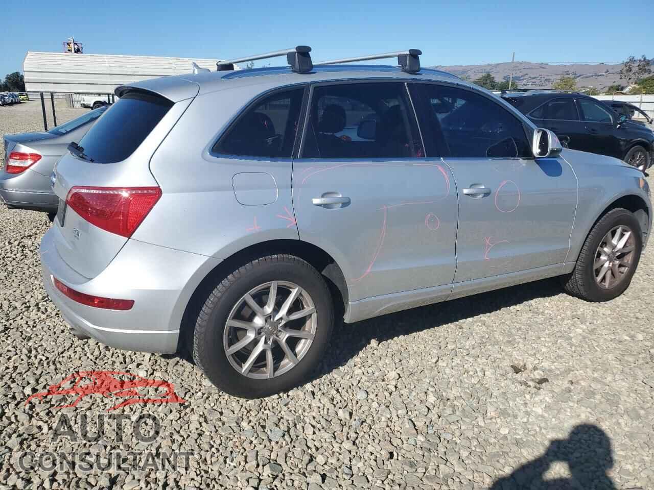 AUDI Q5 2011 - WA1CFAFP1BA038771