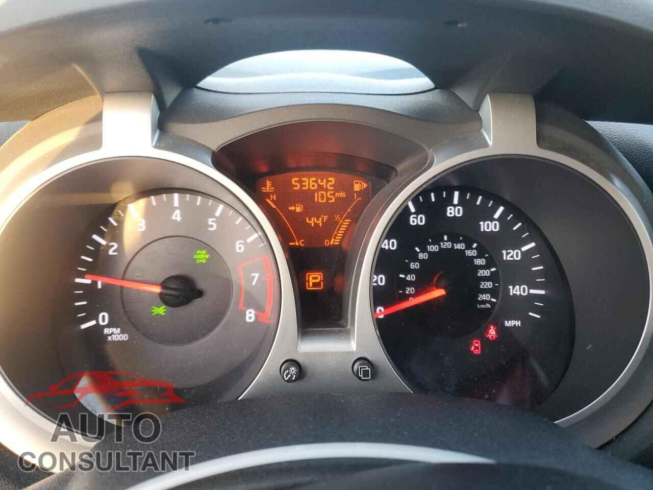 NISSAN JUKE 2011 - JN8AF5MV6BT014853