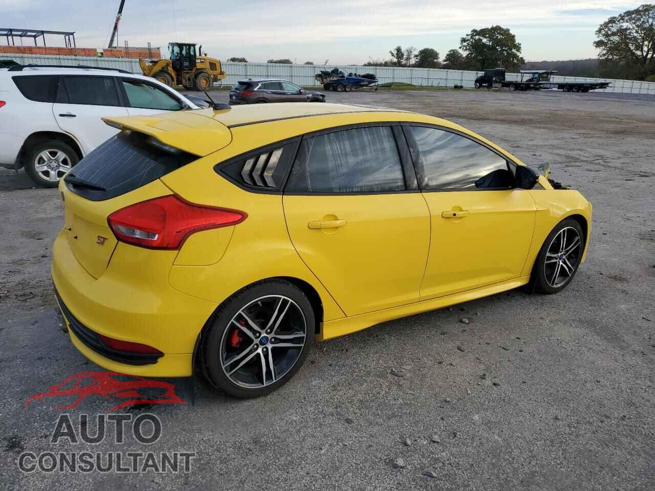 FORD FOCUS 2017 - 1FADP3L98HL249896