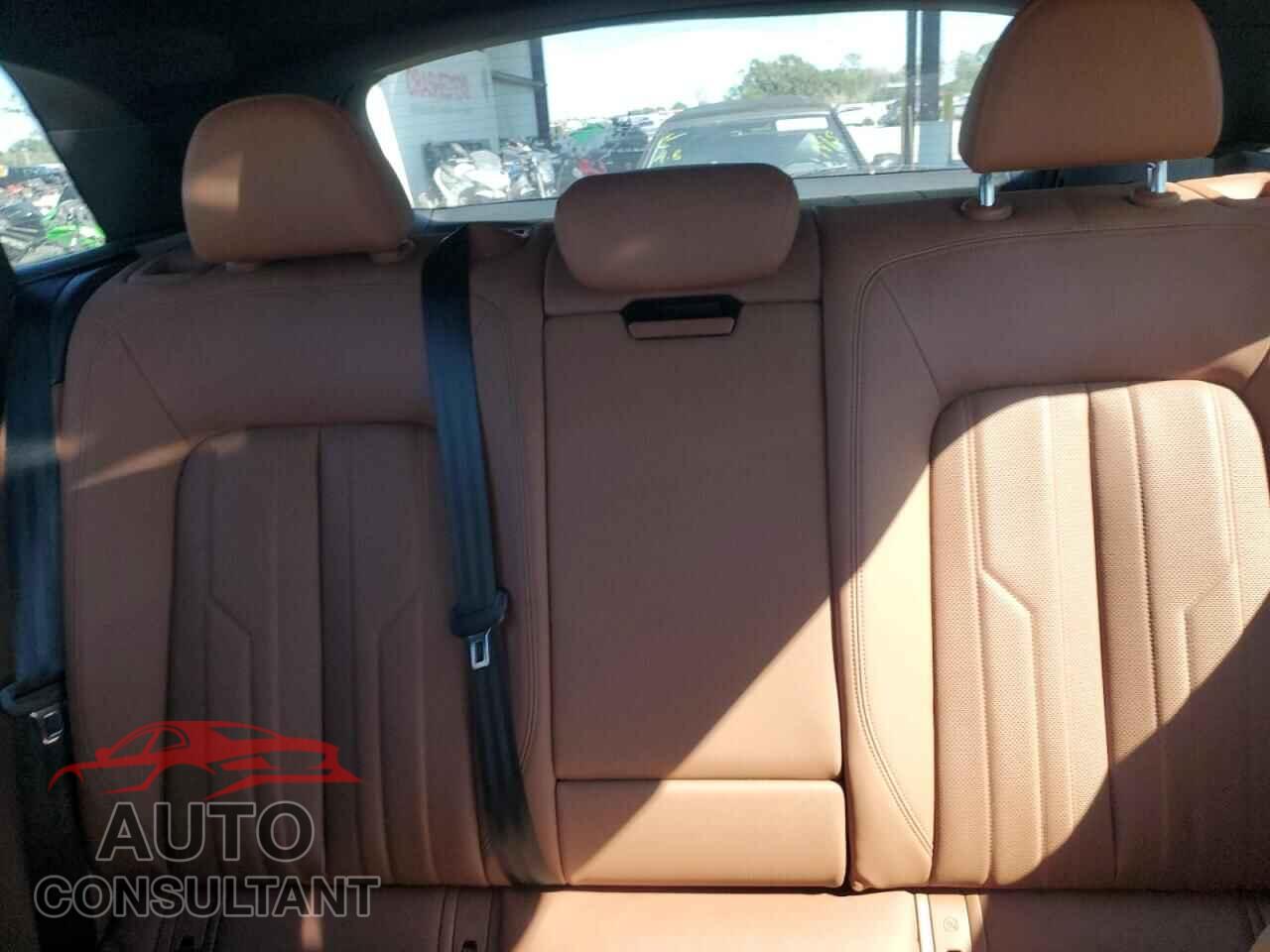 AUDI E-TRON 2019 - WA1LAAGE9KB023652