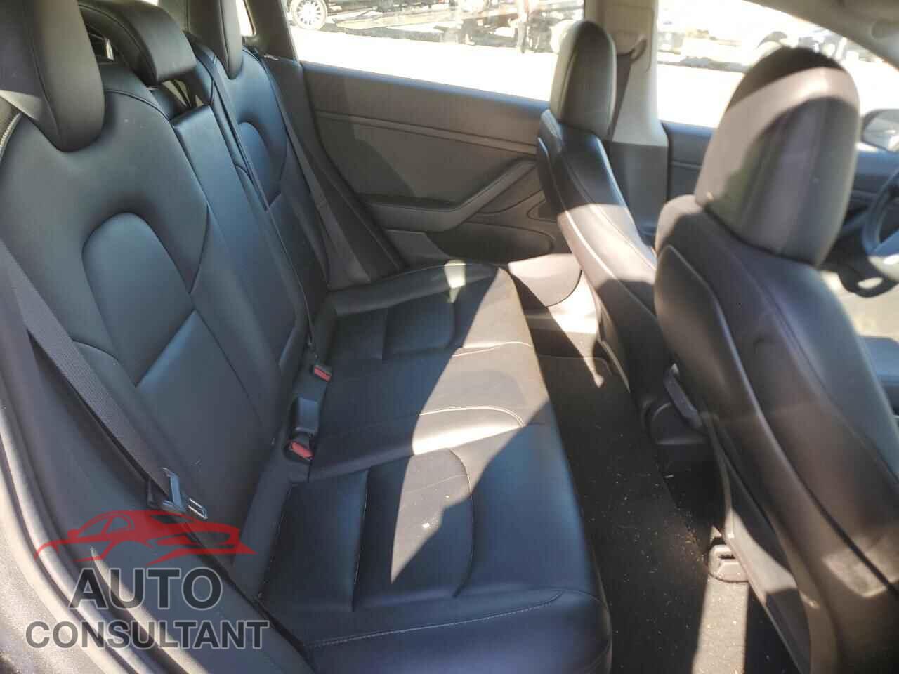 TESLA MODEL 3 2019 - 5YJ3E1EA6KF417231