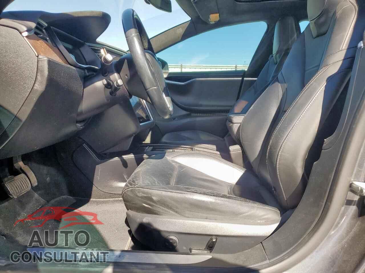 TESLA MODEL S 2016 - 5YJSA1E29GF145717