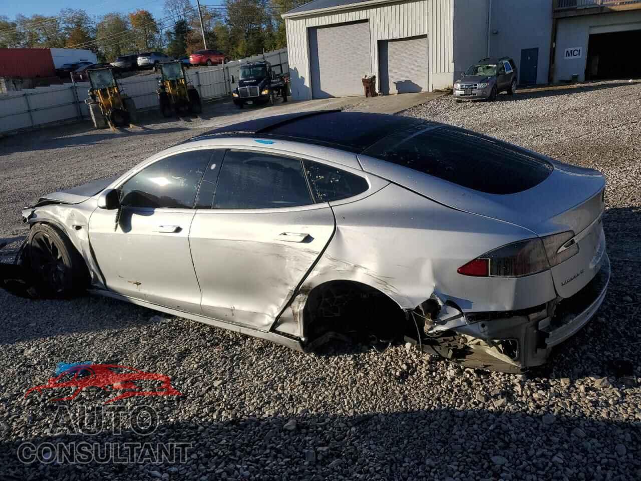 TESLA MODEL S 2016 - 5YJSA1E25GF171568