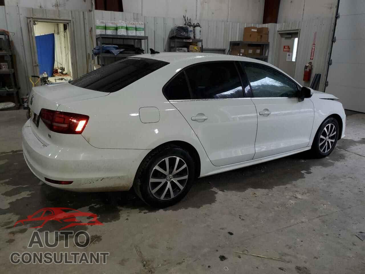 VOLKSWAGEN JETTA 2017 - 3VWDB7AJ2HM295765
