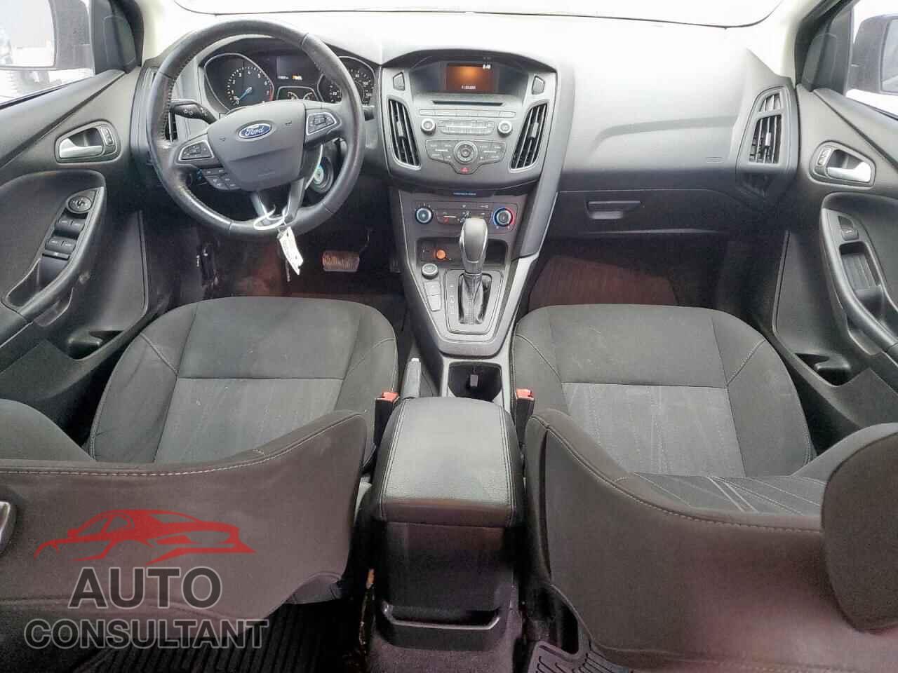 FORD FOCUS 2017 - 1FADP3F25HL253905