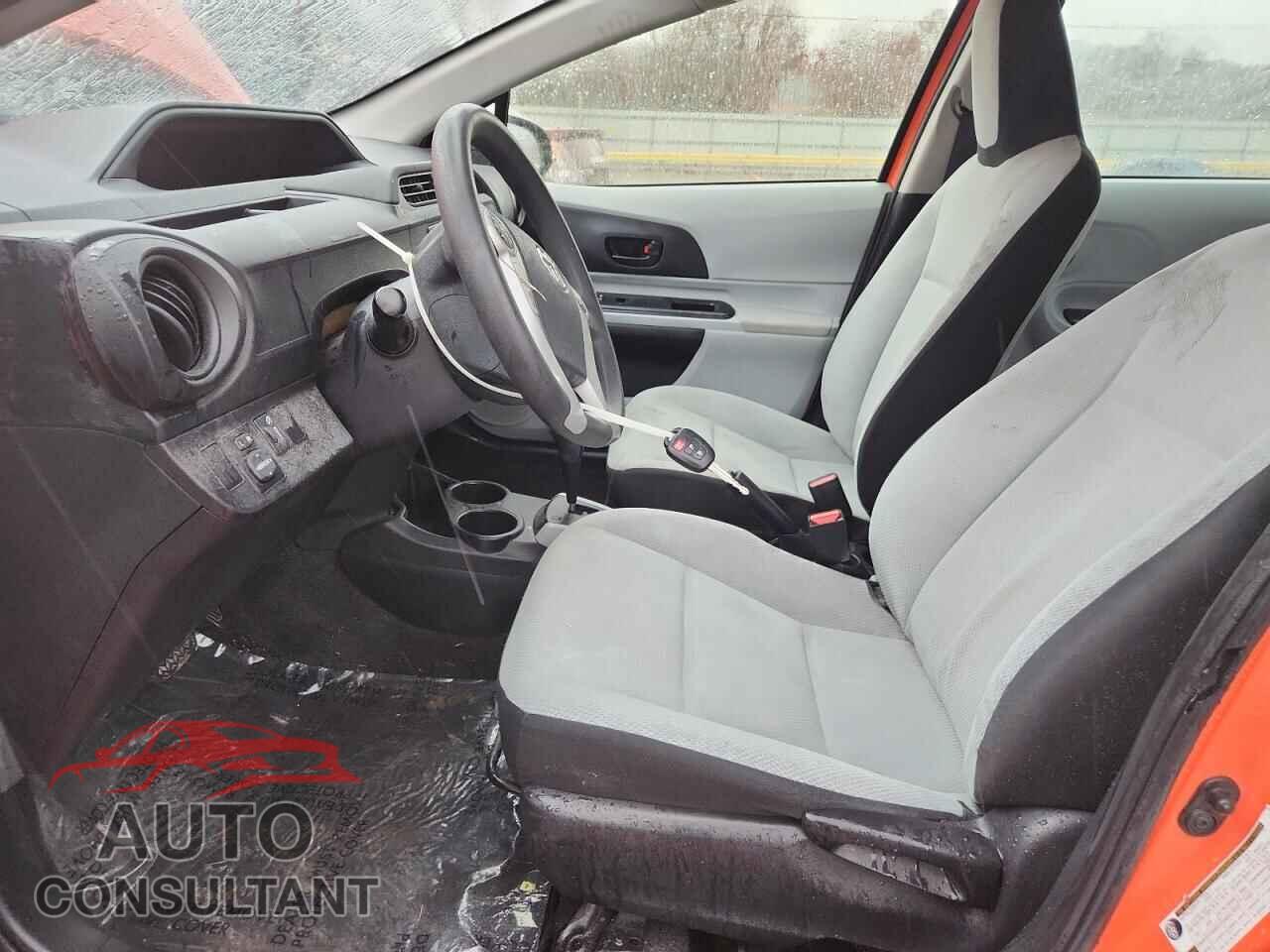 TOYOTA PRIUS 2014 - JTDKDTB33E1084287