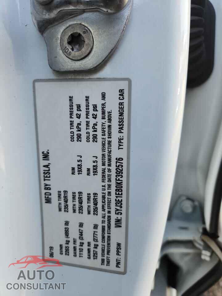 TESLA MODEL 3 2019 - 5YJ3E1EB0KF392576