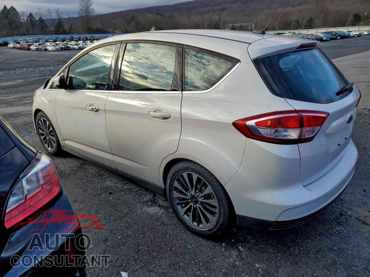 FORD CMAX 2017 - 1FADP5DU6HL118433