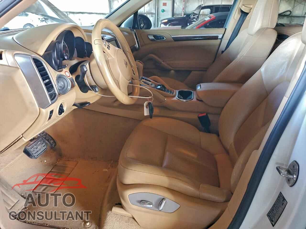 PORSCHE CAYENNE 2012 - WP1AA2A23CLA08043