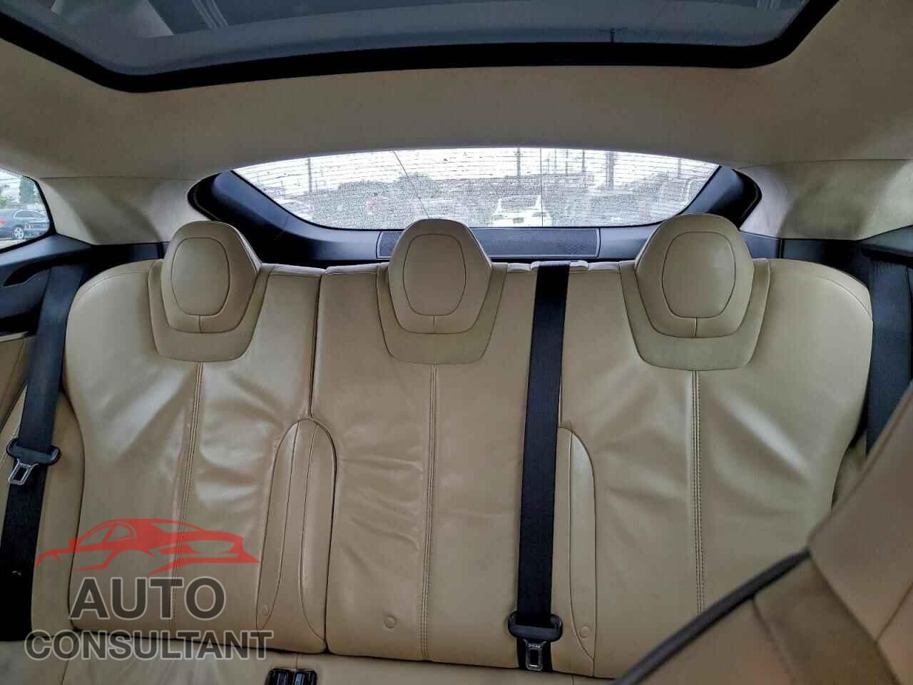 TESLA MODEL S 2013 - 5YJSA1CP0DFP14576