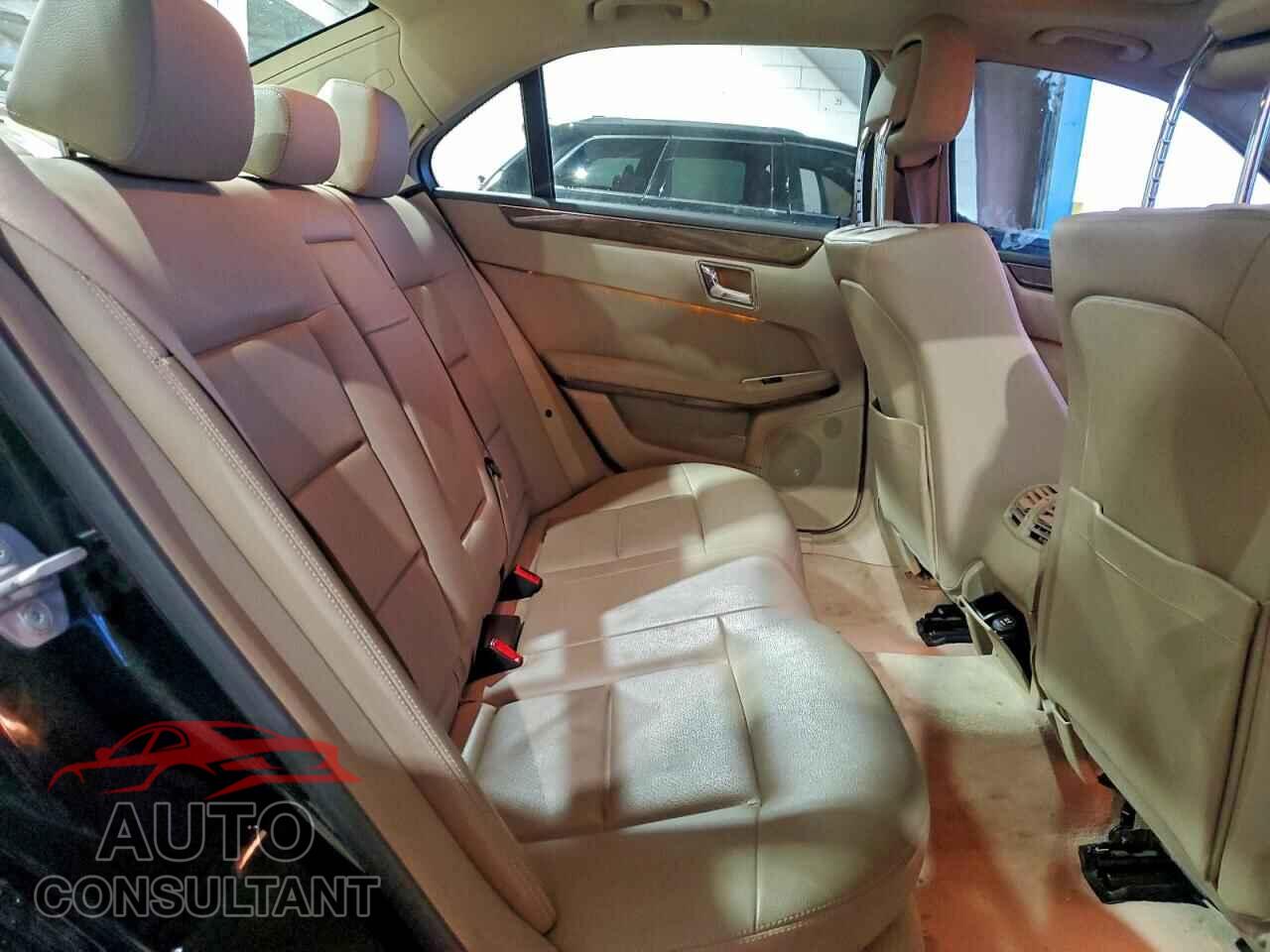 MERCEDES-BENZ E-CLASS 2011 - WDDHF8HB4BA354841