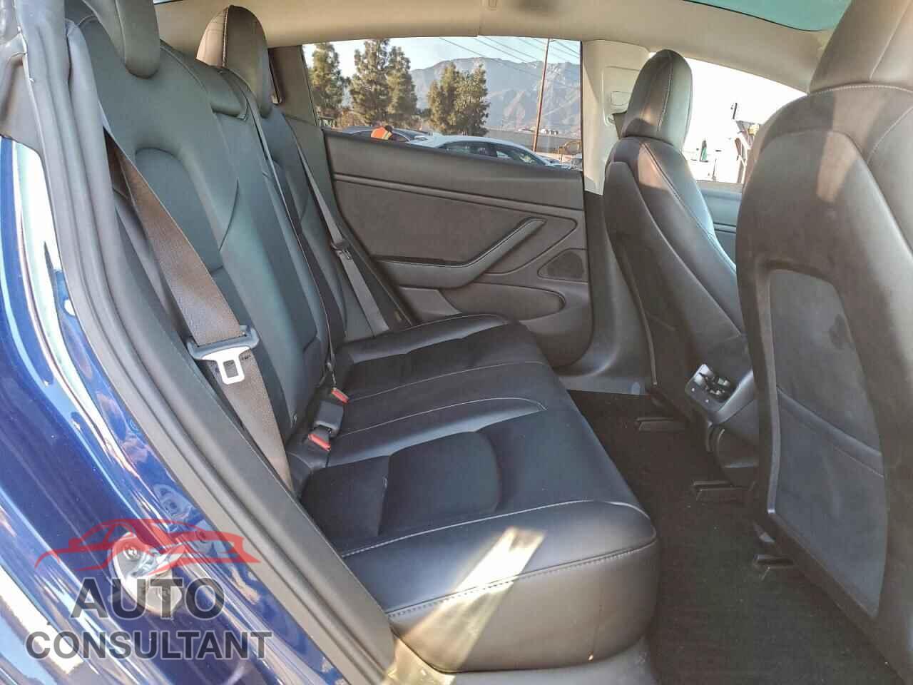TESLA MODEL 3 2019 - 5YJ3E1EA1KF424913
