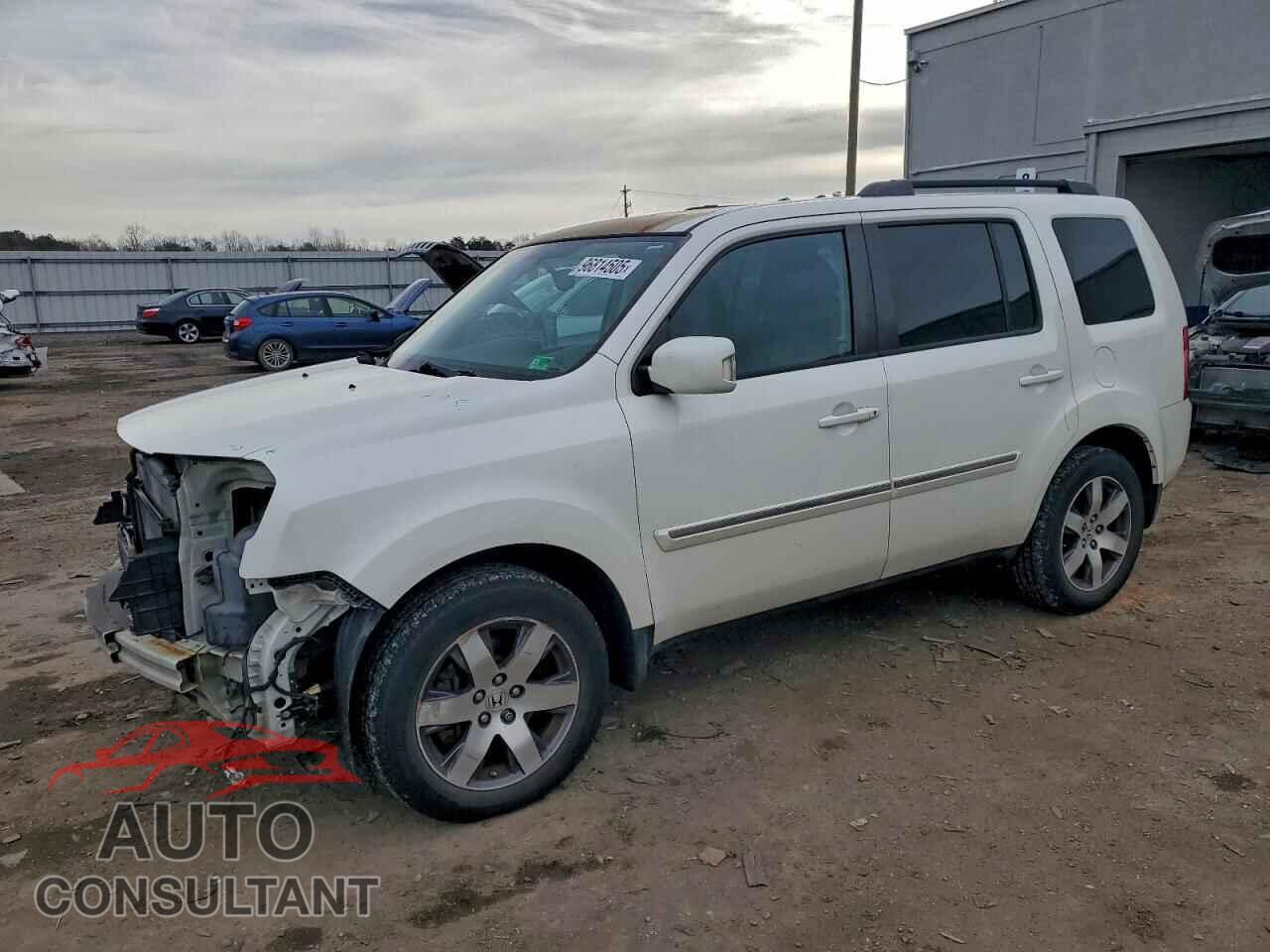 HONDA PILOT 2013 - 5FNYF4H96DB004282