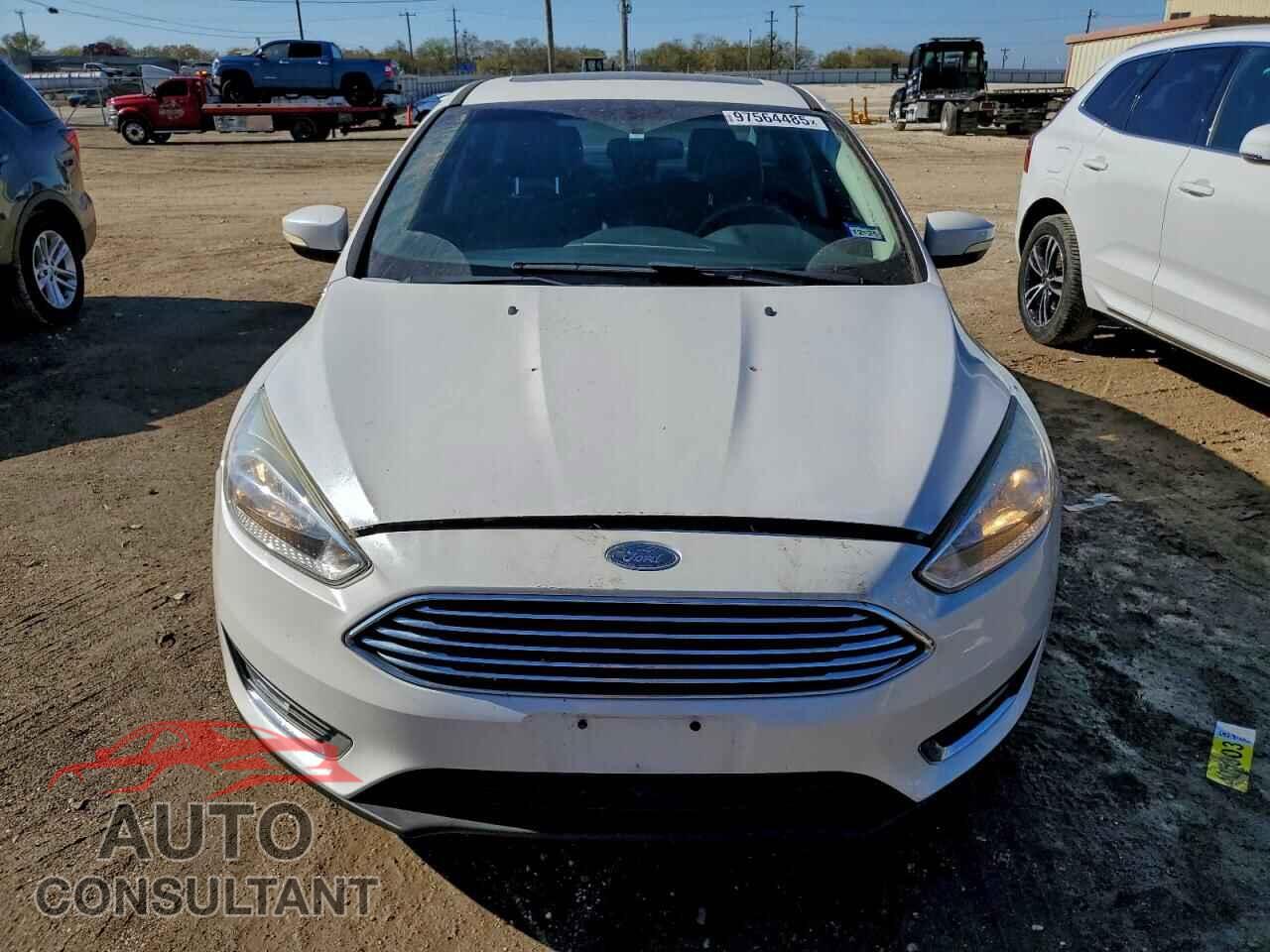FORD FOCUS 2017 - 1FADP3J20HL284065