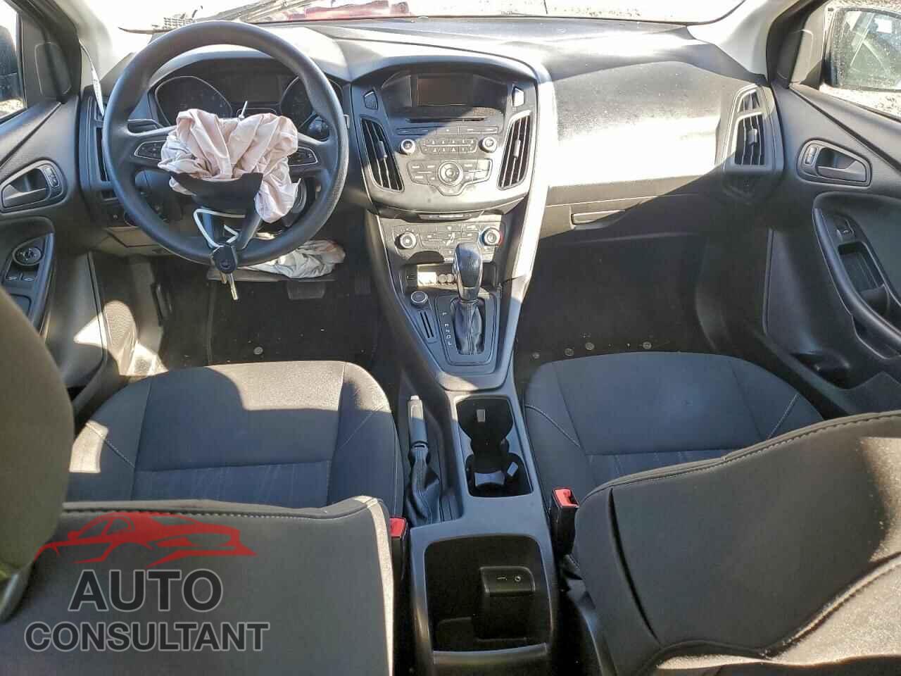 FORD FOCUS 2017 - 1FADP3E25HL234790