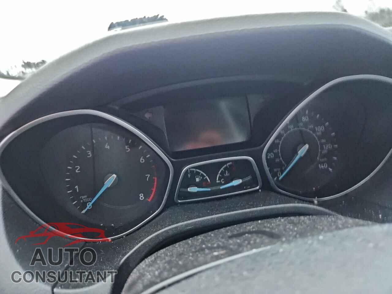 FORD FOCUS 2015 - 1FADP3F22FL296501
