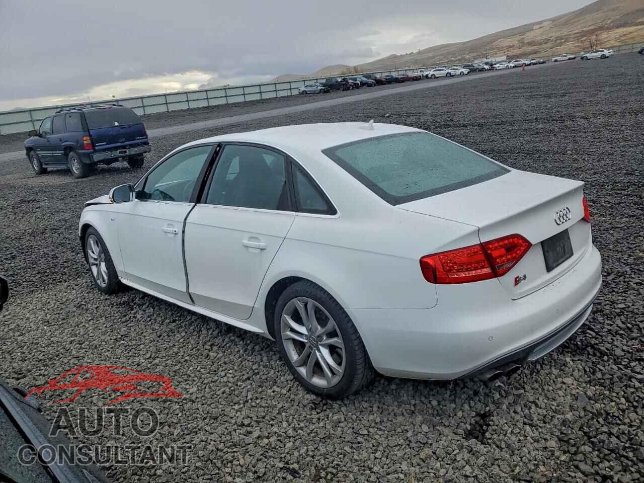 AUDI S4/RS4 2011 - WAUBGAFL2BA073702