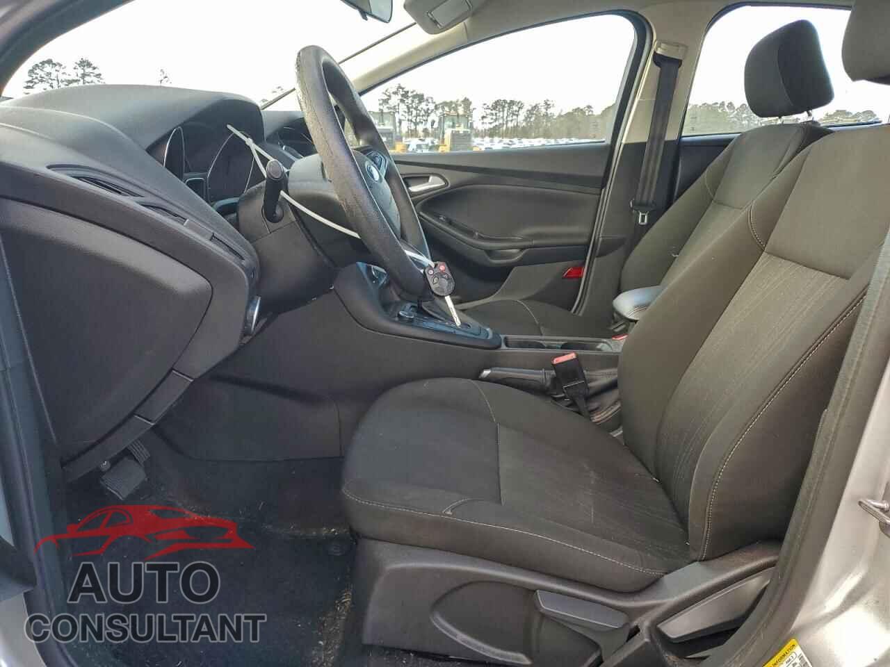 FORD FOCUS 2016 - 1FADP3FE9GL399541