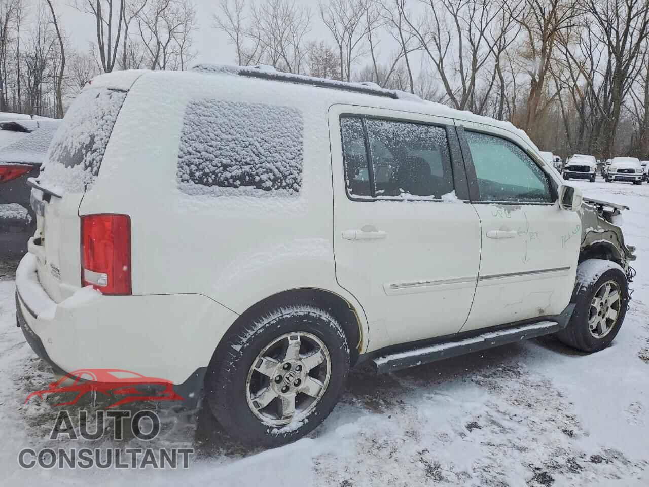 HONDA PILOT 2011 - 5FNYF4H96BB038011