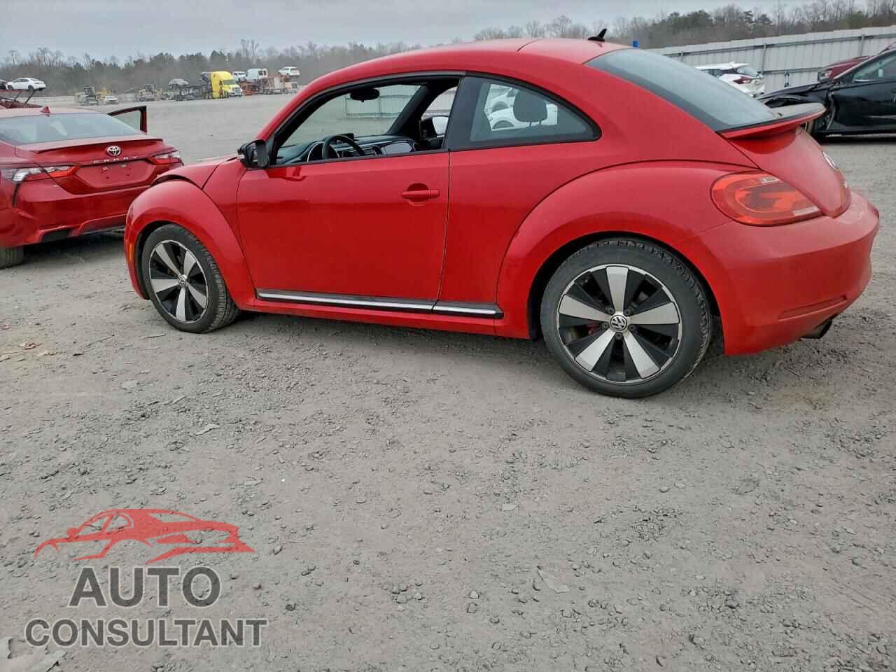 VOLKSWAGEN BEETLE 2012 - 3VWVA7AT2CM655330