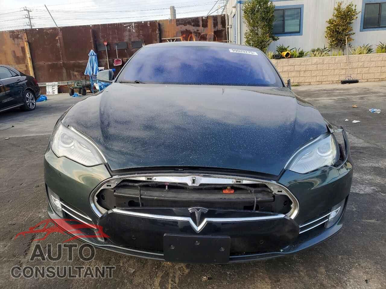 TESLA MODEL S 2014 - 5YJSA1H16EFP33011