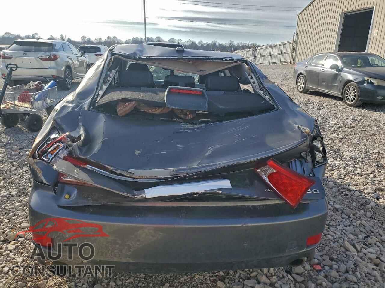 LEXUS IS 2012 - JTHCF5C20C5059366