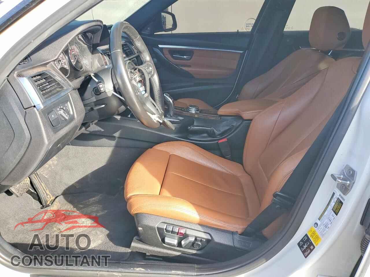 BMW 3 SERIES 2016 - WBA8B7C5XGK368629