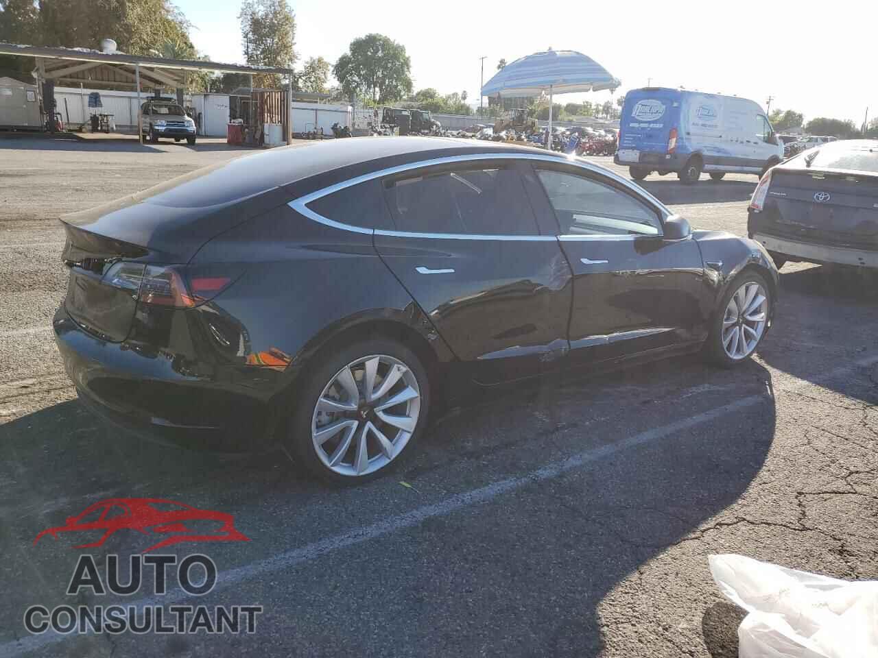 TESLA MODEL 3 2018 - 5YJ3E1EB0JF086752