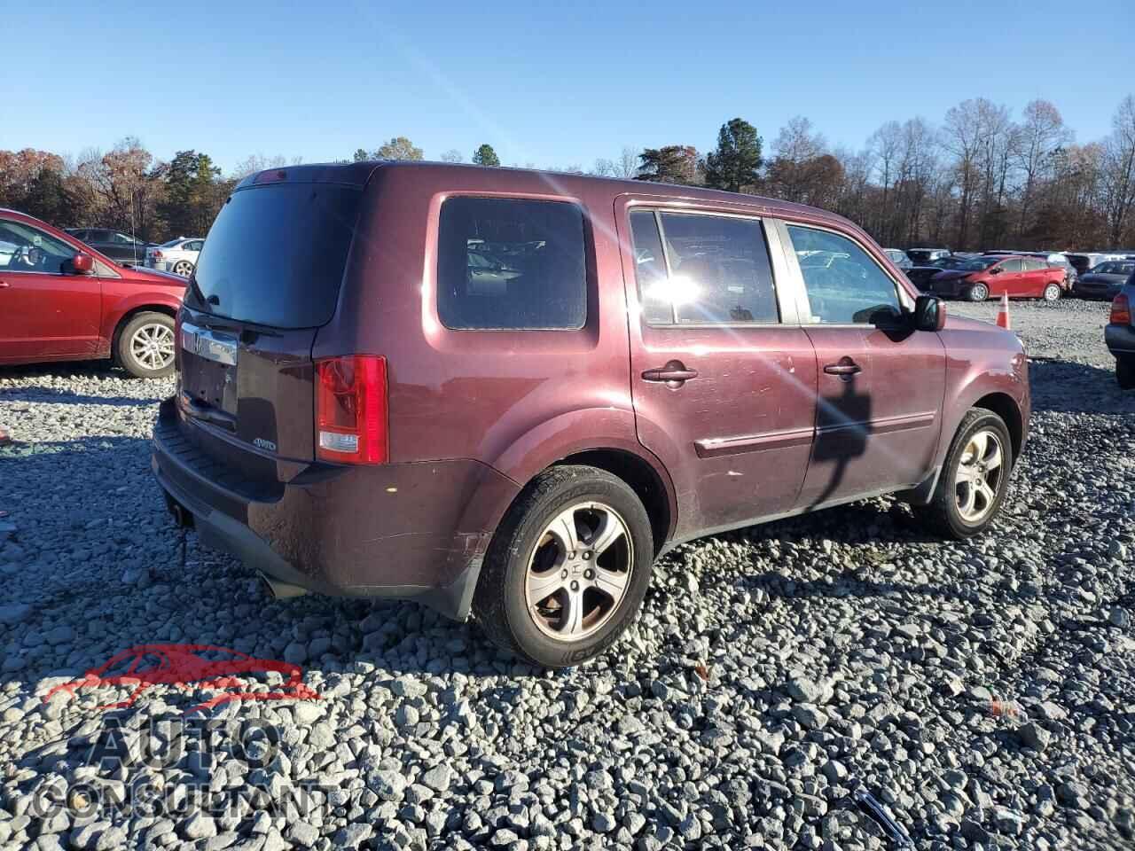 HONDA PILOT 2015 - 5FNYF4H56EB027849