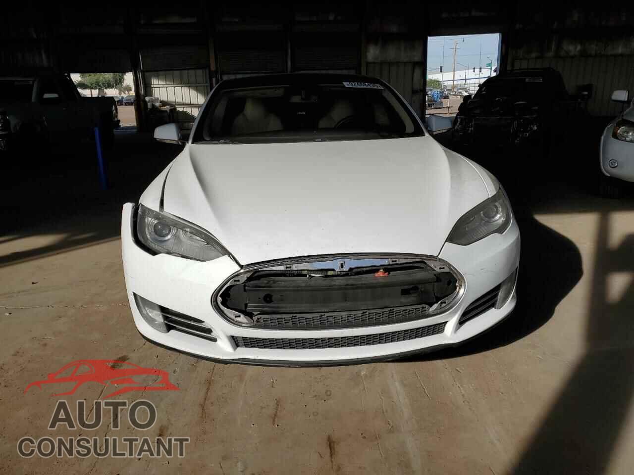 TESLA MODEL S 2013 - 5YJSA1CP9DFP16472