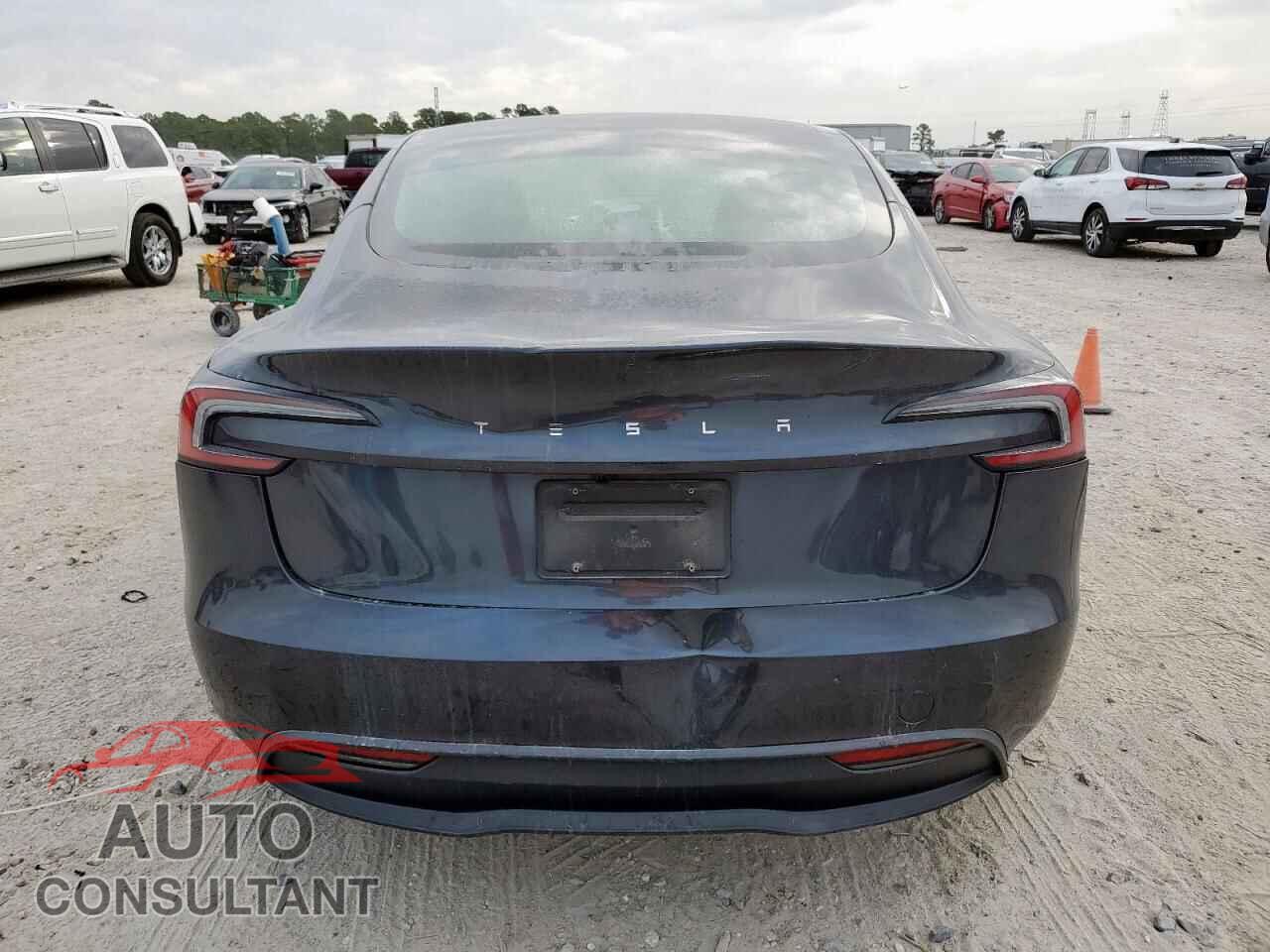 TESLA MODEL 3 2025 - 5YJ3E1EA9SF885437