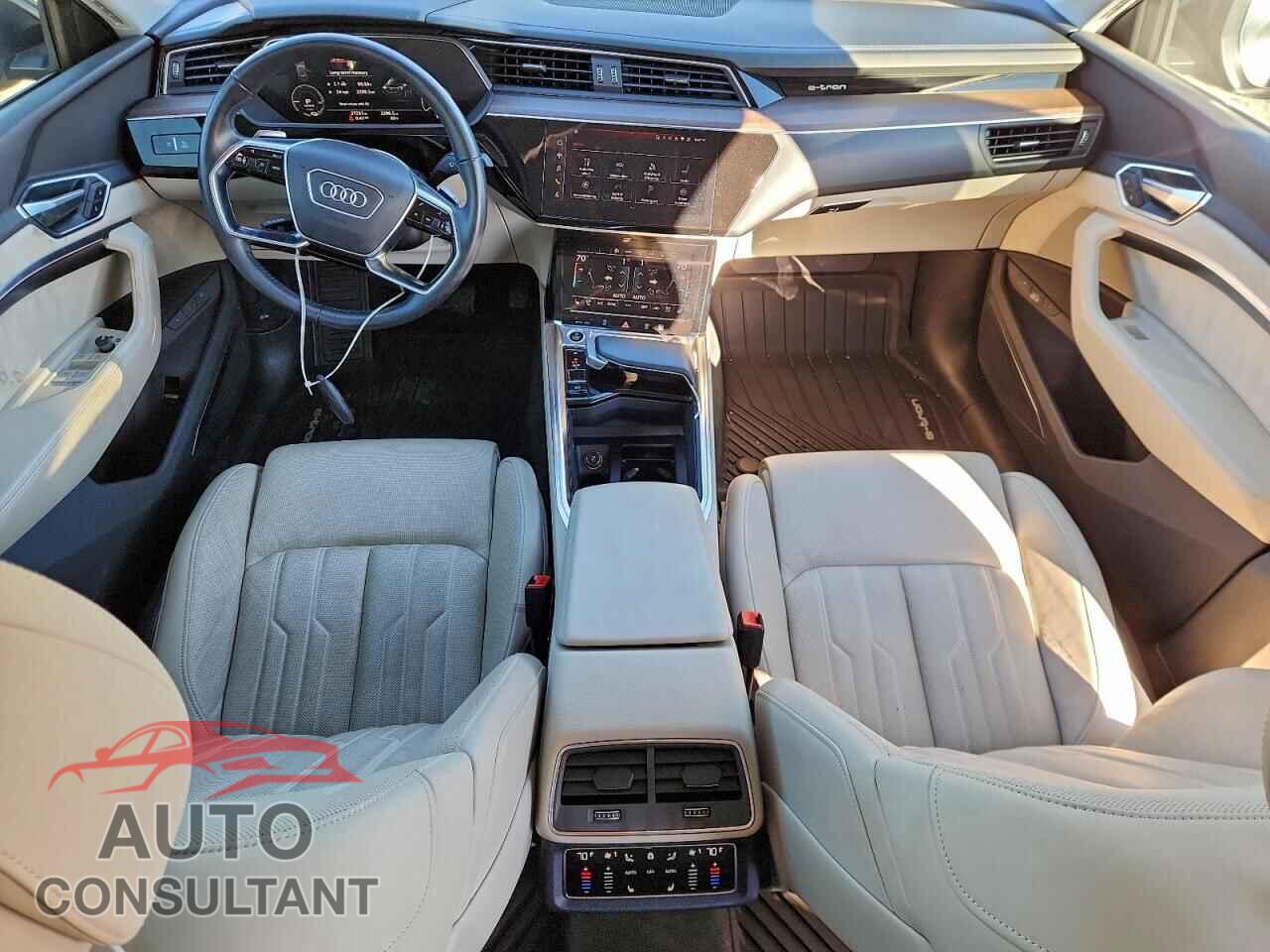 AUDI E-TRON 2021 - WA13AAGE2MB024726