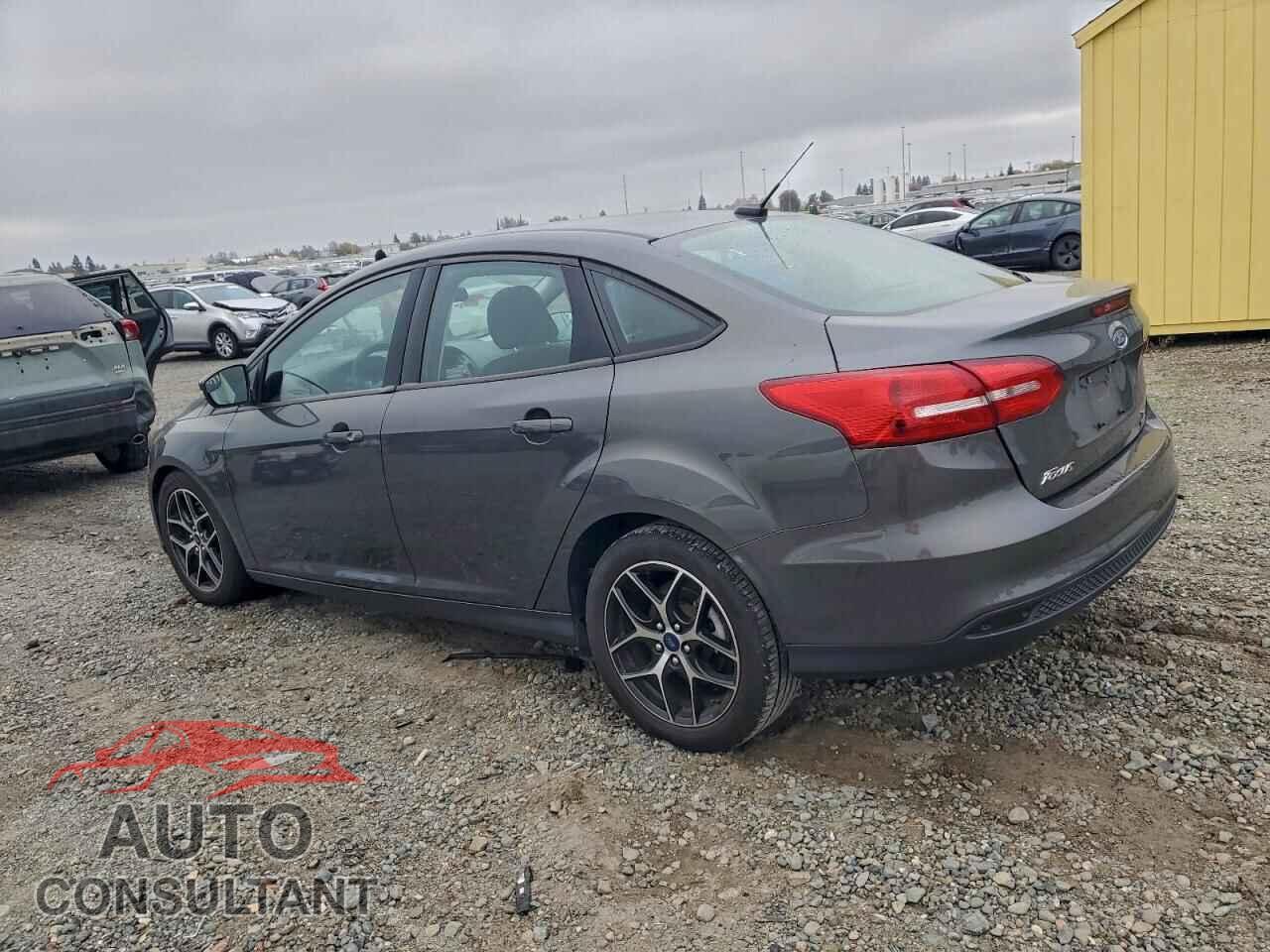 FORD FOCUS 2017 - 1FADP3FE7HL219913
