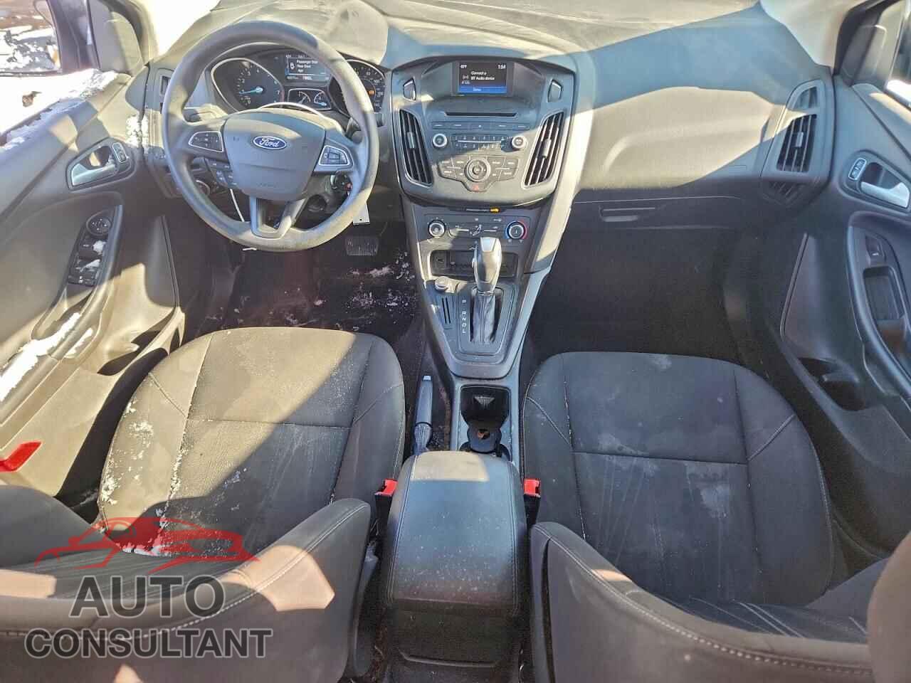 FORD FOCUS 2016 - 1FADP3F23GL280244