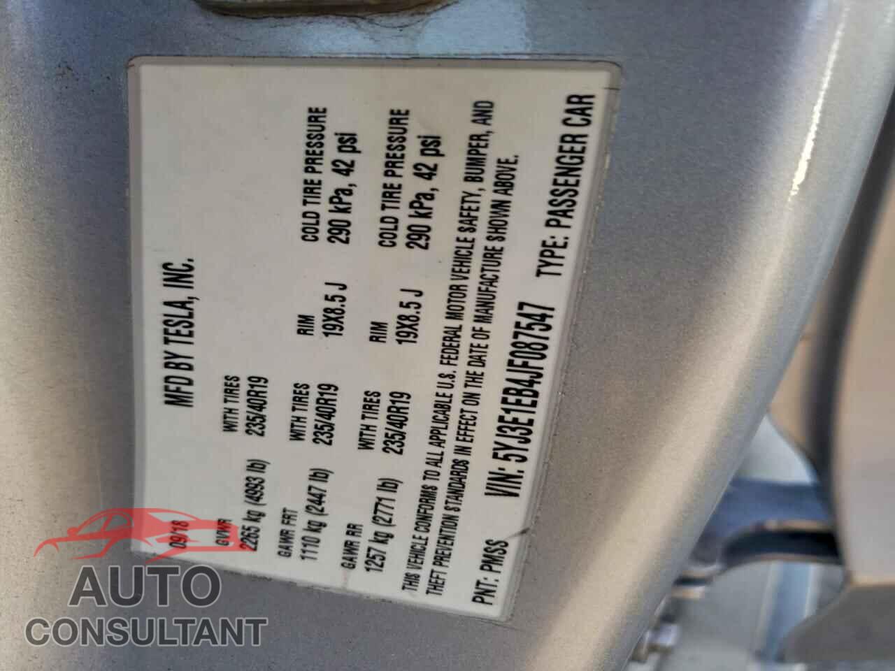 TESLA MODEL 3 2018 - 5YJ3E1EB4JF087547