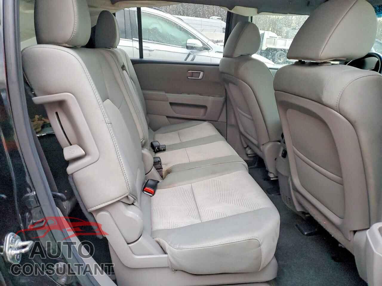 HONDA PILOT 2013 - 5FNYF4H24DB073572