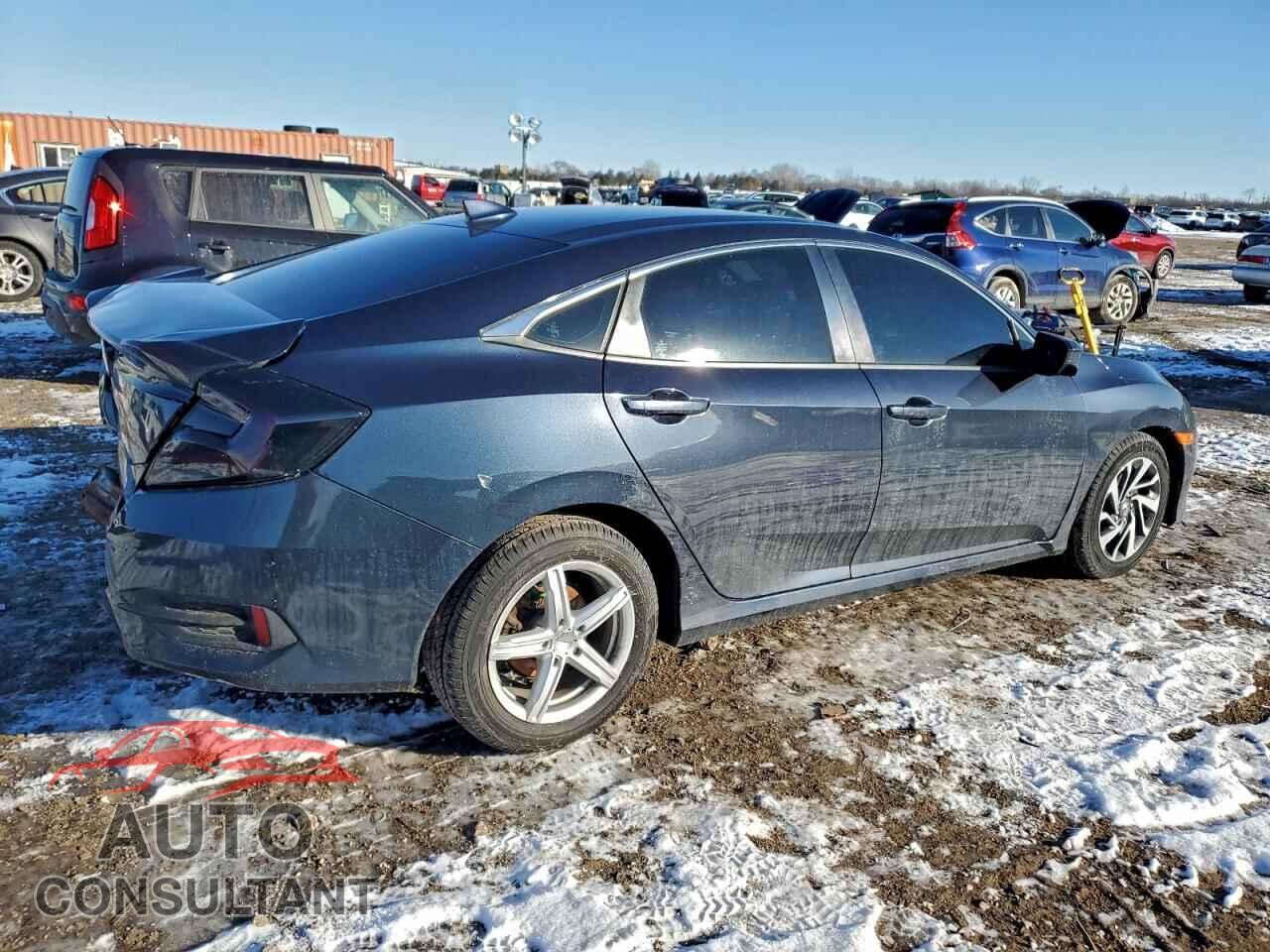 HONDA CIVIC 2018 - 2HGFC2F72JH589357