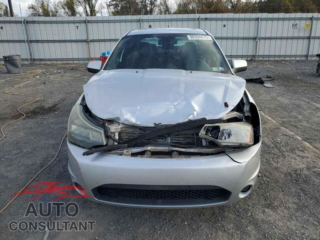 FORD FOCUS 2011 - 1FAHP3GN5BW158065