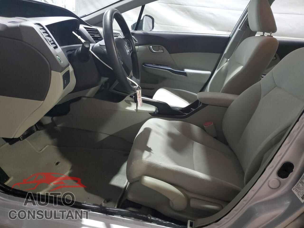 HONDA CIVIC 2012 - 2HGFB2F57CH562711