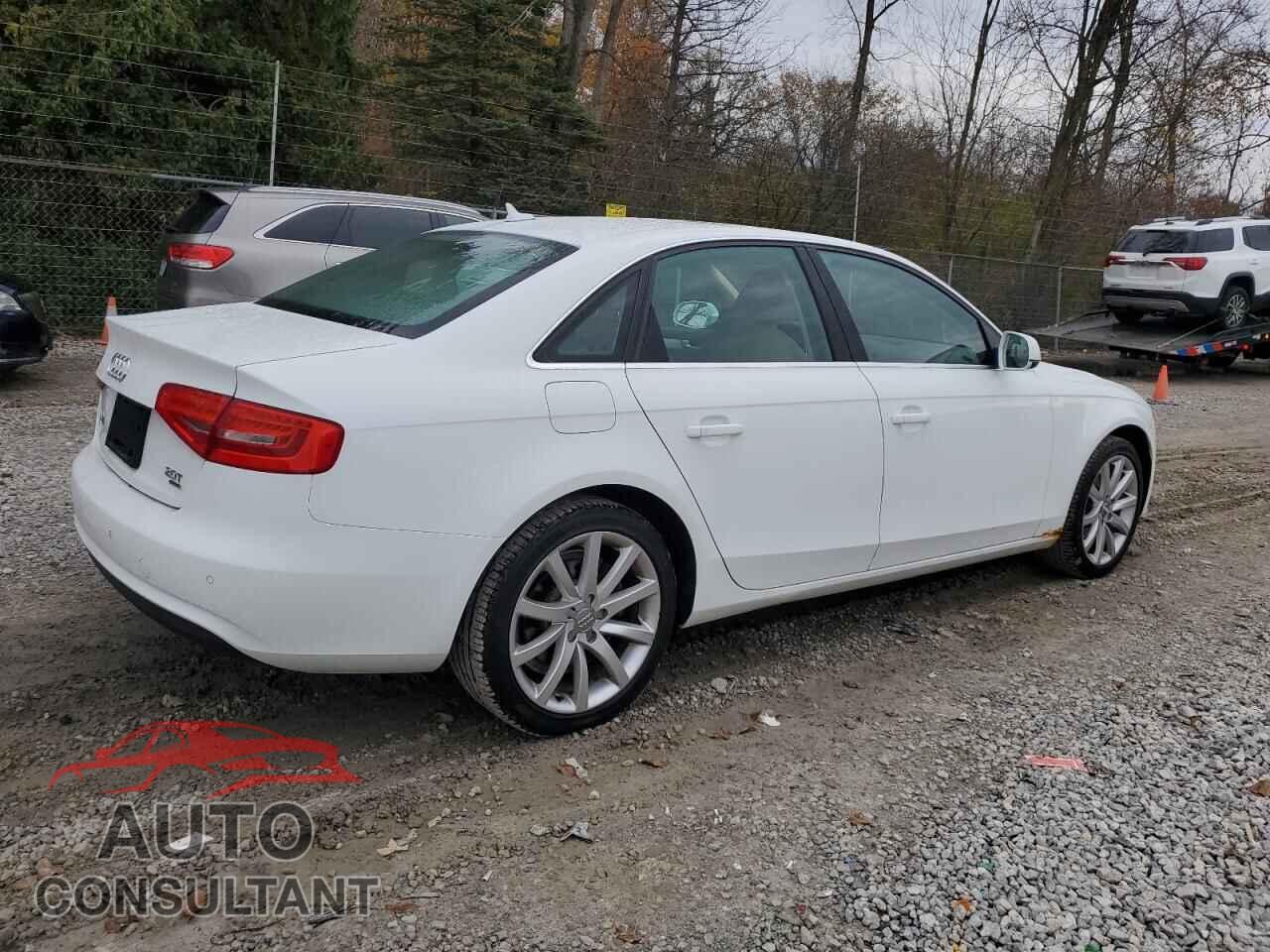 AUDI A4 2013 - WAUFFAFL7DA069569