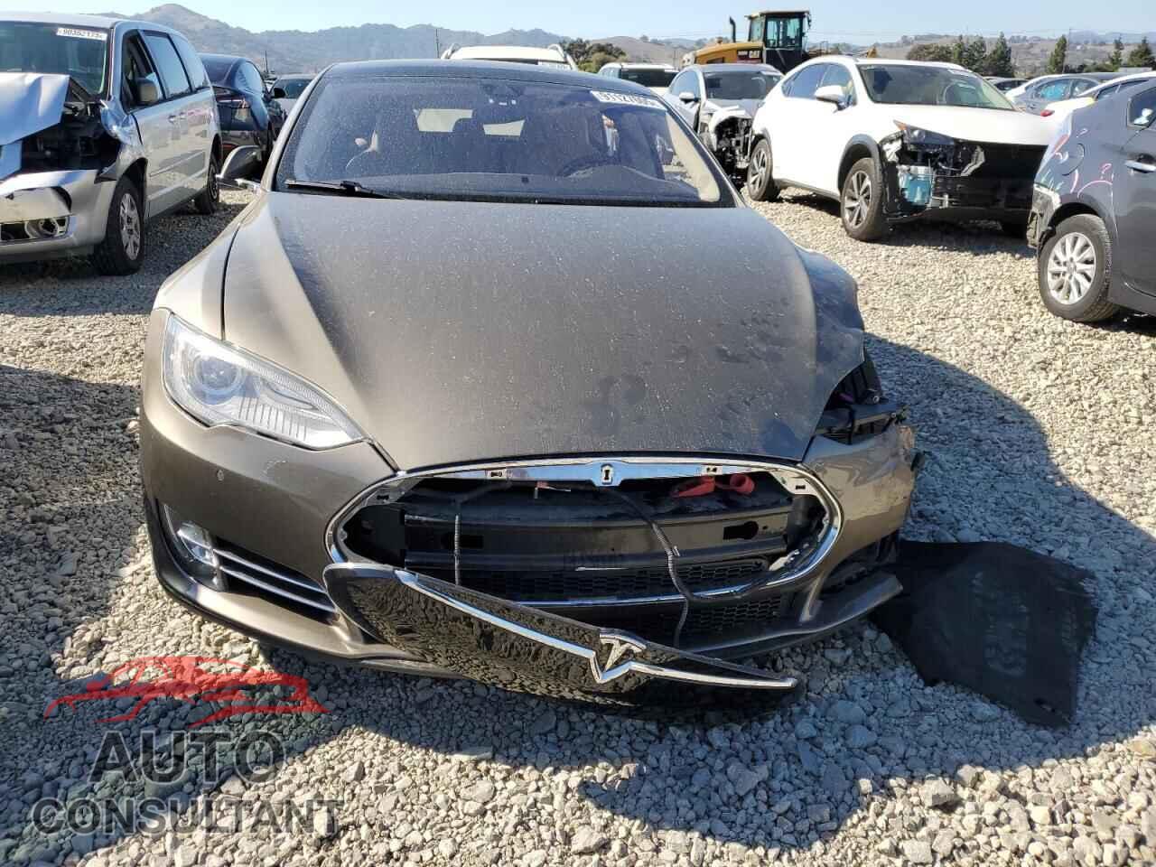 TESLA MODEL S 2015 - 5YJSA1S22FF086190
