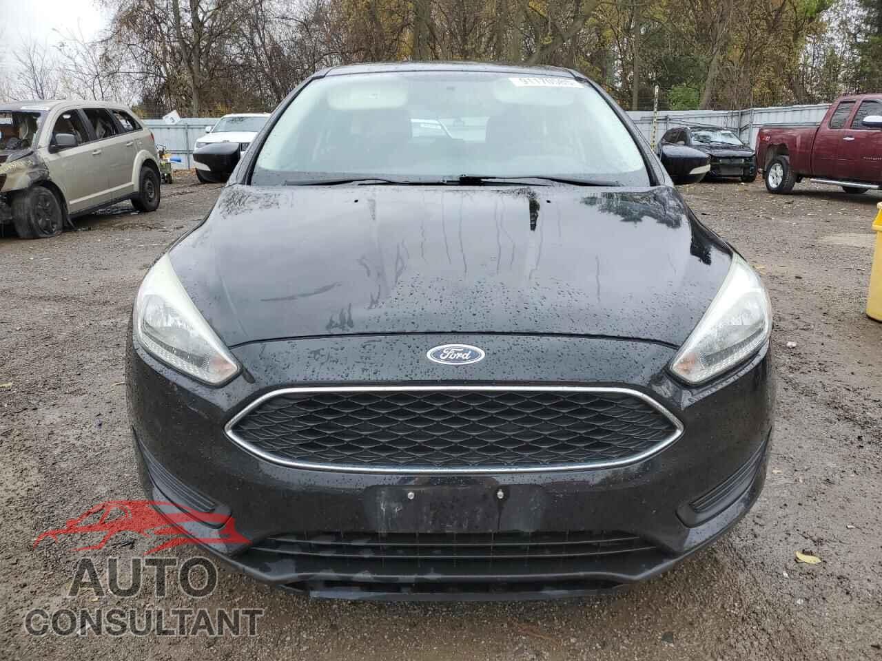 FORD FOCUS 2017 - 1FADP3K22HL280453