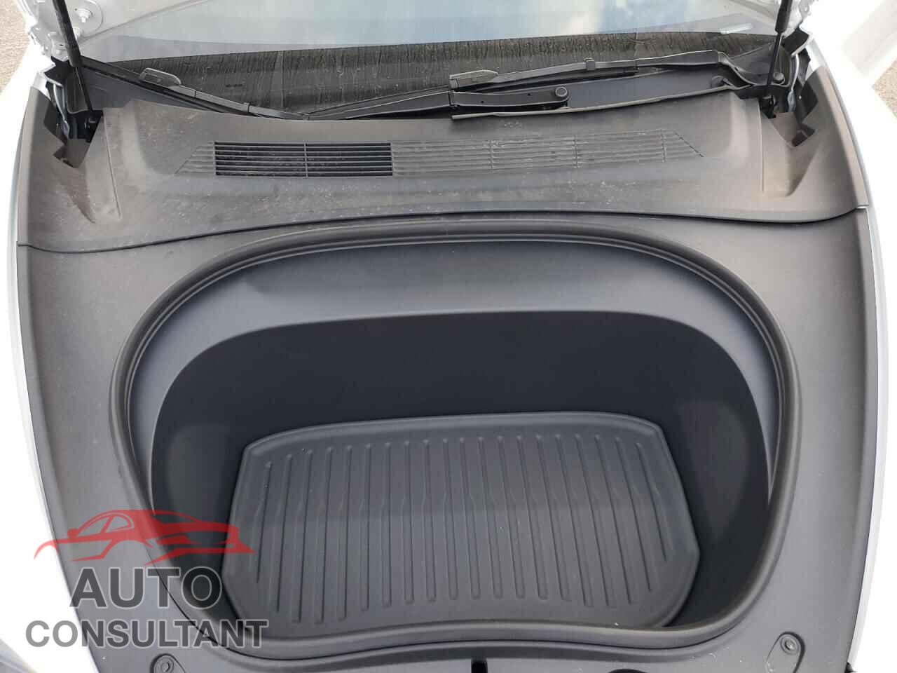 TESLA MODEL 3 2025 - 5YJ3E1EA8SF031832