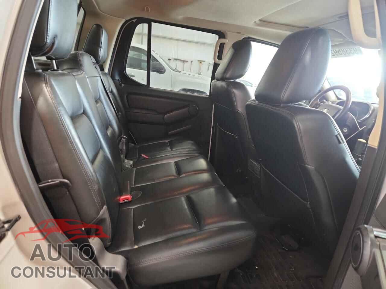 FORD EXPLORER 2010 - 1FMEU5D85AUA08026