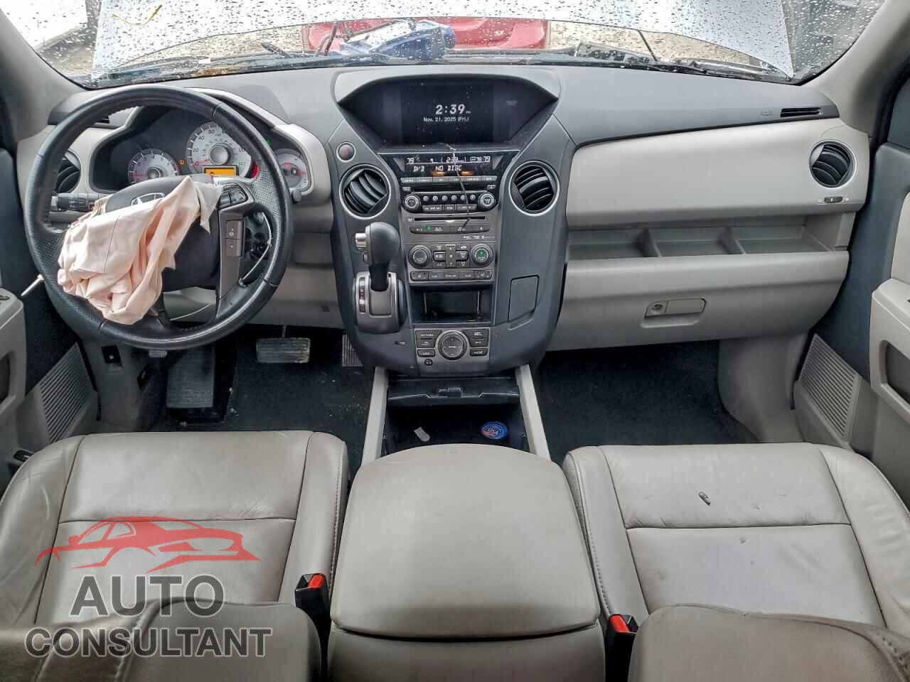 HONDA PILOT 2015 - 5FNYF3H96FB001380