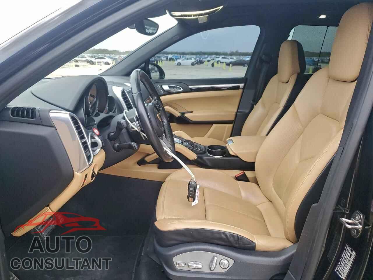 PORSCHE CAYENNE 2016 - WP1AA2A21GLA00710