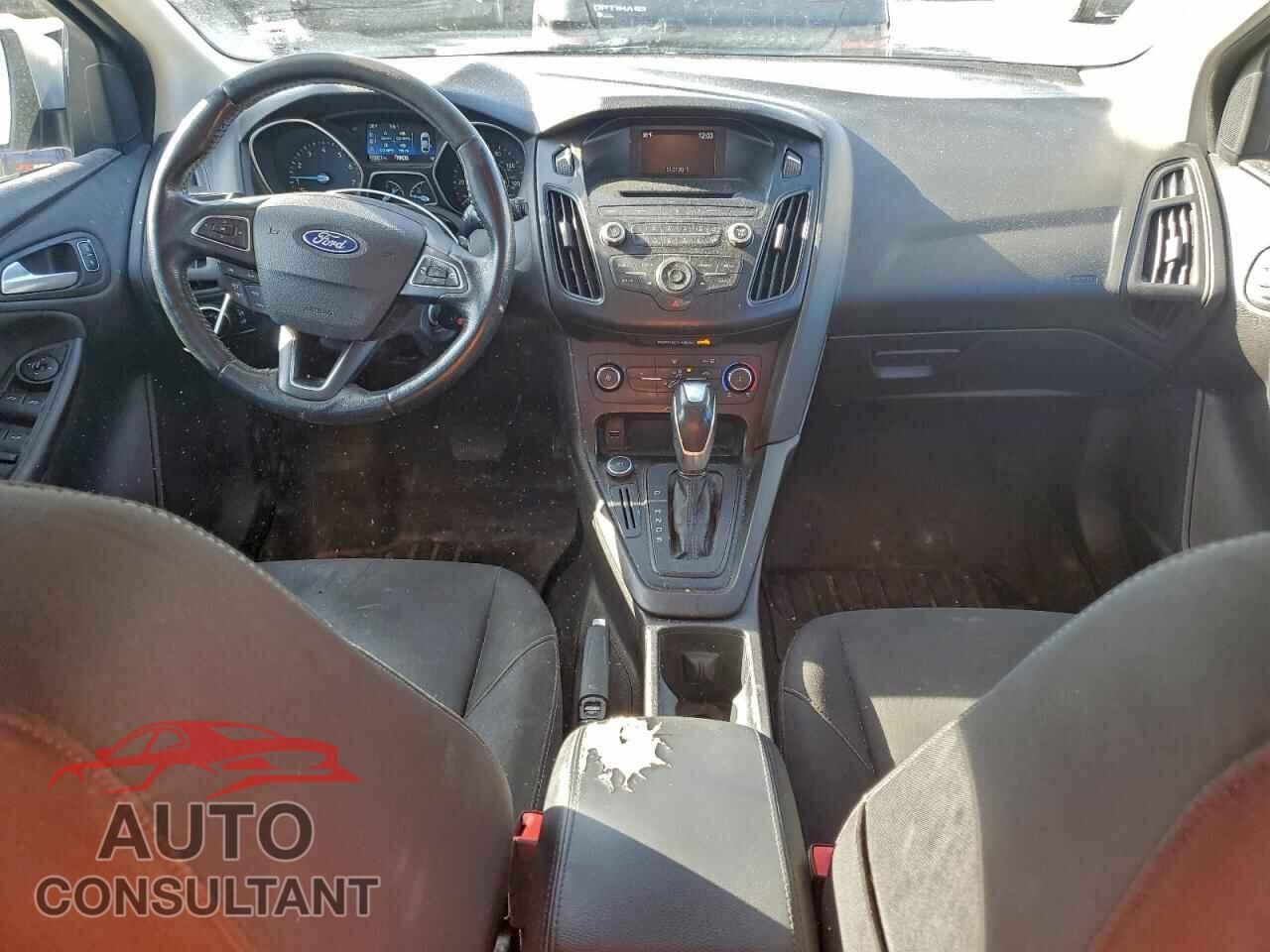 FORD FOCUS 2015 - 1FADP3K27FL220004