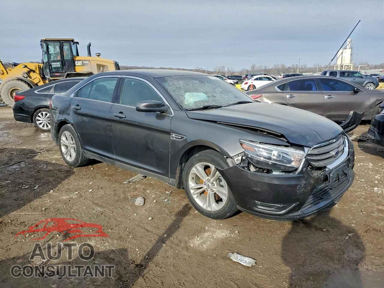 FORD TAURUS 2018 - 1FAHP2E85JG114096