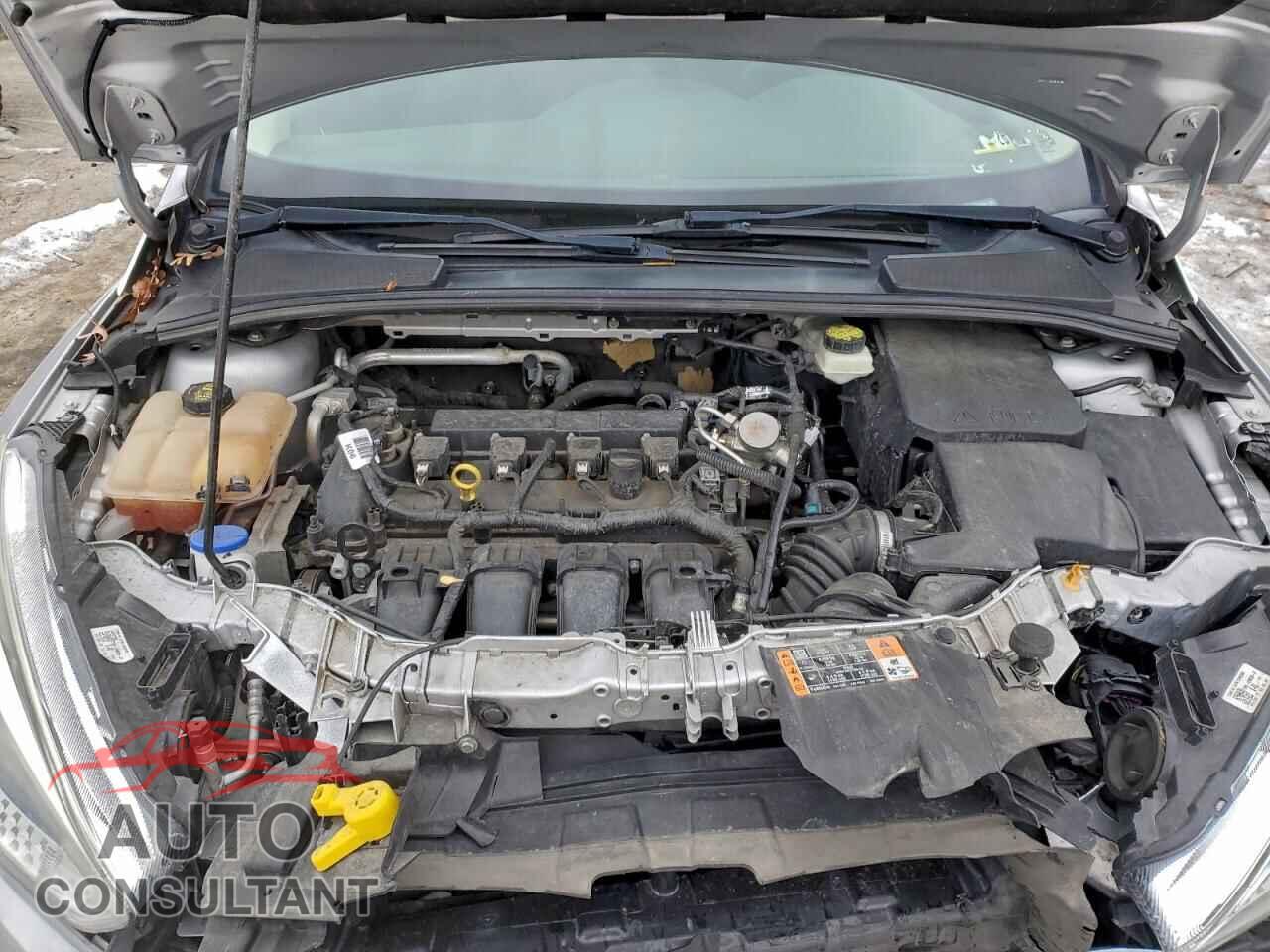 FORD FOCUS 2017 - 1FADP3K28HL215638
