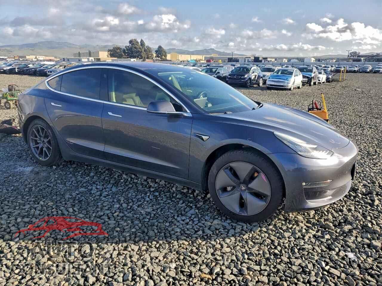 TESLA MODEL 3 2019 - 5YJ3E1EA3KF298540